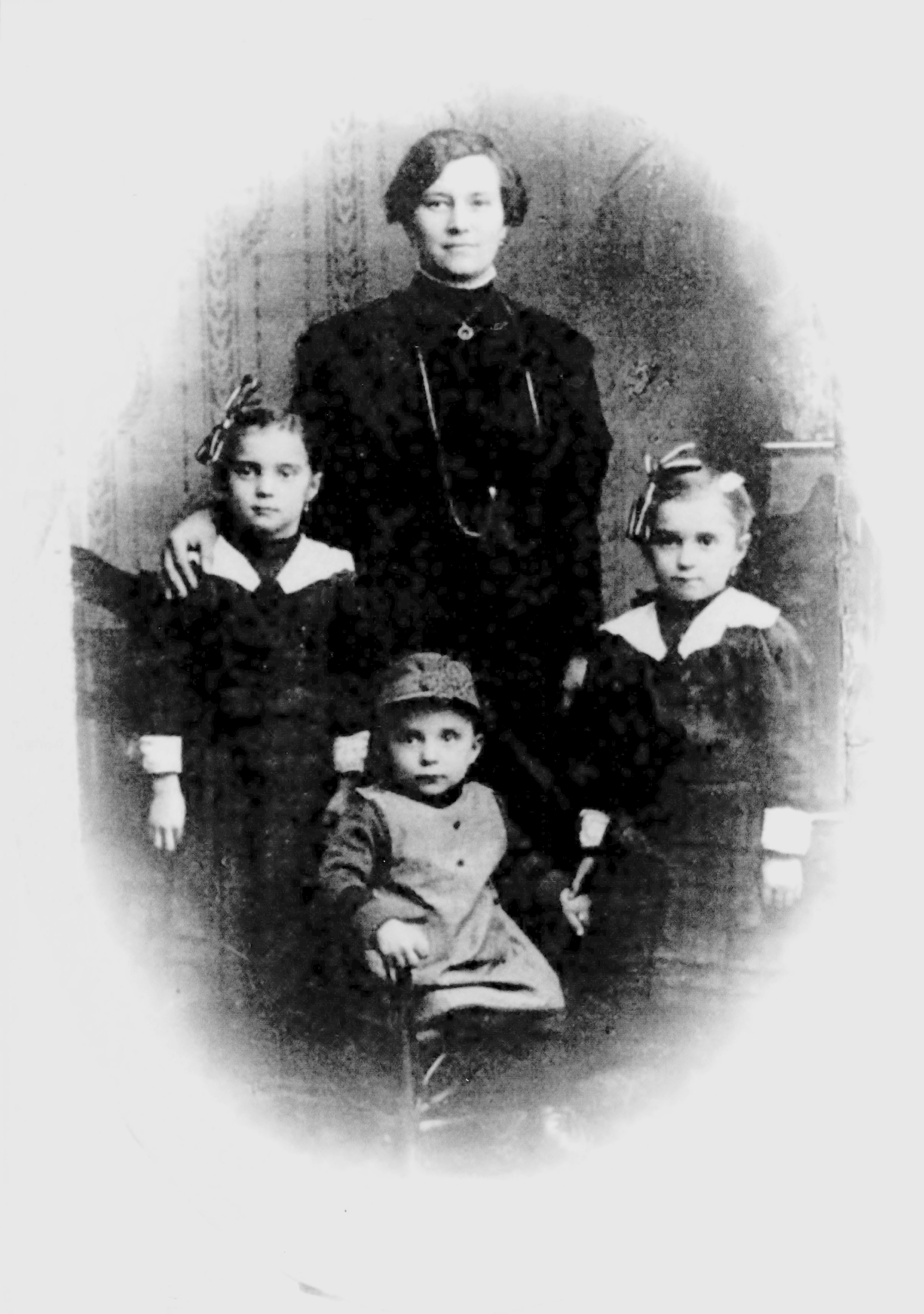 Opferbiografie: Walburga Kessler, Familienfoto
