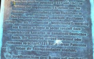 Opferbiographie: Elisabeth Puttmann, Aufschrift auf dem Denkmal in Eickelborn