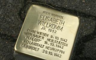 Opferbiographie: Elisabeth Willkomm, Stolperstein 