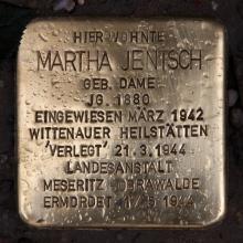 Historischer Ort: Stolperstein für Martha Jentsch, Foto des Stolpersteines